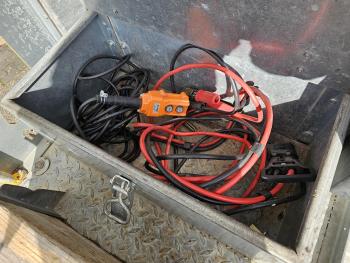 AD320S42 8x2 / WINCH / RETARDER